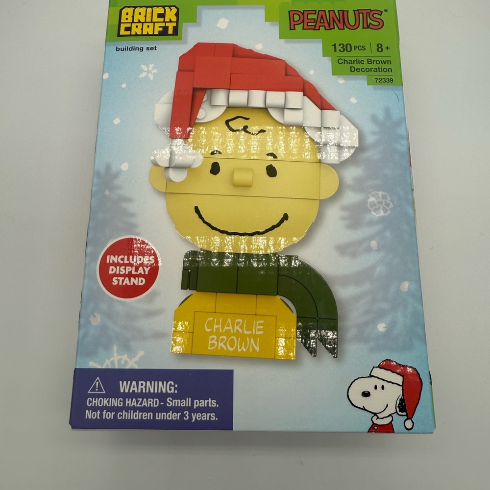 Charlie Brown Christmas Decoration Brick Craft Building Set 130 Pieces Holiday